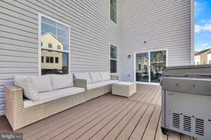 428 Meadow Dr, Bowie, MD 20716 - Photo 97