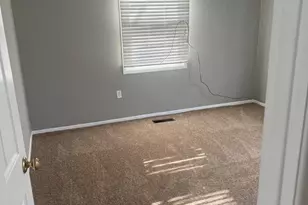 12604 Kemmerton Ln, Bowie, MD 20715 - Photo 3