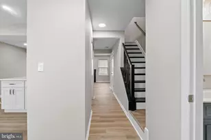 8291 Londonderry Ct, Laurel, MD 20707 - Photo 5