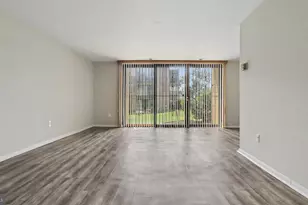 3344 Huntley Sq Dr, Temple Hills, MD 20748 - Photo 3