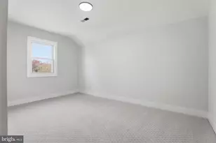 4414 71st Ave, Hyattsville, MD 20784 - Photo 15