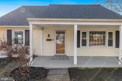 4906 Ridgeview Lane, Bowie, MD 20715 - Photo 3