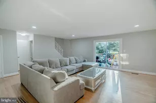 7601 Carissa Ln, Laurel, MD 20707 - Photo 5