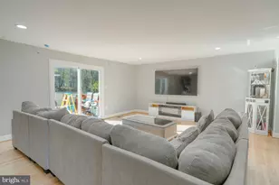 7601 Carissa Ln, Laurel, MD 20707 - Photo 3