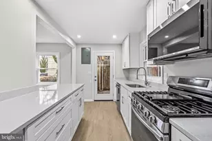 4806 Rockford Dr, Hyattsville, MD 20784 - Photo 11