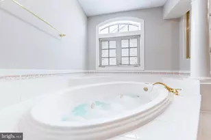 15706 Copper Beech Dr, Upper Marlboro, MD 20774 - Photo 33