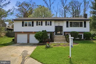 7109 Lois Ln, Lanham, MD 20706 - Photo 3