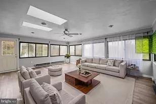 8904 Royal Ridge Ln, Laurel, MD 20708 - Photo 15