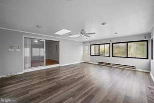 8904 Royal Ridge Ln, Laurel, MD 20708 - Photo 17