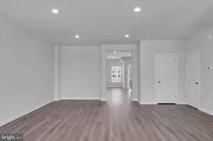 9712 Vang Dr, Lanham, MD 20706 - Photo 7