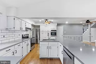 12801 Hadley Ln, Bowie, MD 20716 - Photo 7