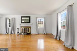 12801 Hadley Ln, Bowie, MD 20716 - Photo 19