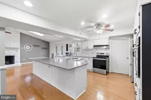 12801 Hadley Ln, Bowie, MD 20716 - Photo 11