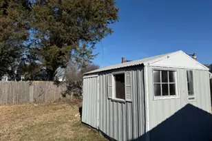 6810 Pickett Dr, Suitland, MD 20746 - Photo 11