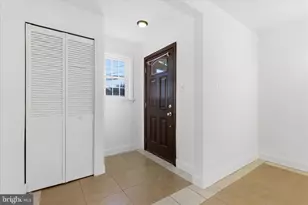 6714 Parkwood St, Hyattsville, MD 20784 - Photo 9