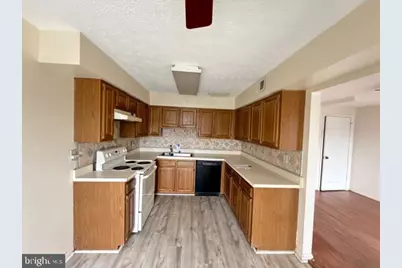 10515 Campus Way S, Upper Marlboro, MD 20774 - Photo 5