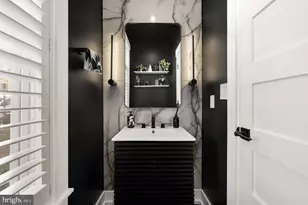 4240 34th St, Mount Rainier, MD 20712 - Photo 15