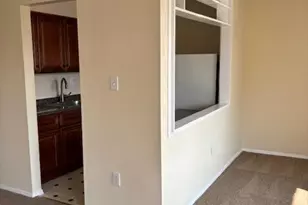 552 Wilson Bridge Dr, Oxon Hill, MD 20745 - Photo 9