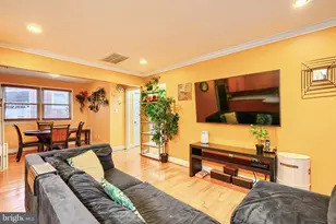 6716 Stockton Ln, Hyattsville, MD 20784 - Photo 11