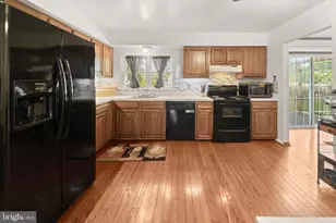 15702 Appleton Ct, Bowie, MD 20716 - Photo 13