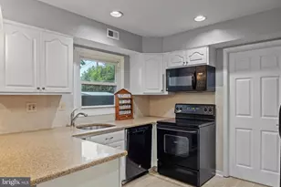 12515 Canfield Ln, Bowie, MD 20715 - Photo 15