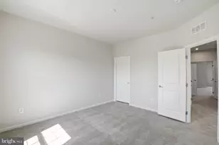 10072 Dorsey Ln, Lanham, MD 20706 - Photo 21