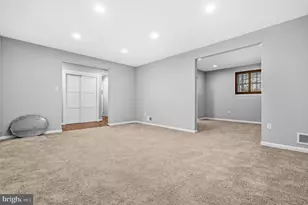 4303 Skyline Dr, Suitland, MD 20746 - Photo 5