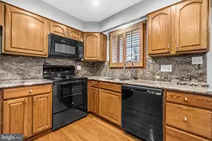 4303 Skyline Dr, Suitland, MD 20746 - Photo 9