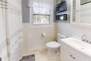 12302 Stafford Ln, Bowie, MD 20715 - Photo 37