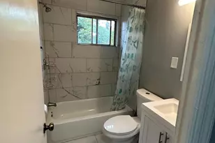 2525 Iverson St, Temple Hills, MD 20748 - Photo 7