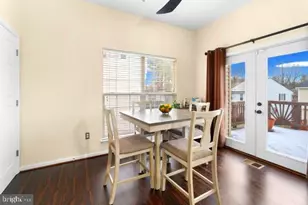 10913 Daniel Sim Ct, Upper Marlboro, MD 20772 - Photo 9