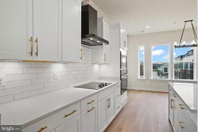 6713 Belcrest Road, Hyattsville, MD 20782 - Photo 3