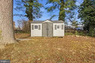 3704 Oliver St, Hyattsville, MD 20782 - Photo 23