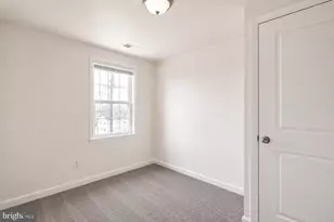 2512 Kent Village Dr, Landover, MD 20785 - Photo 13