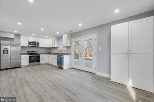 15900 Perkins Ln, Bowie, MD 20716 - Photo 11