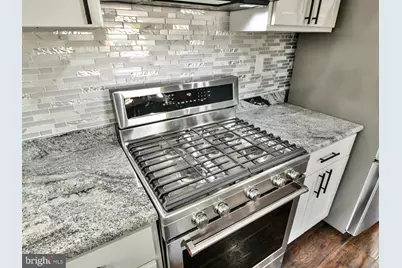 7012 Gateway Boulevard, District Heights, MD 20747 - Photo 11