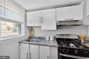 2406 Iverson St, Temple Hills, MD 20748 - Photo 7