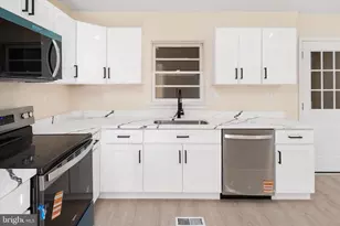 5009 Barto Ave, Suitland, MD 20746 - Photo 5