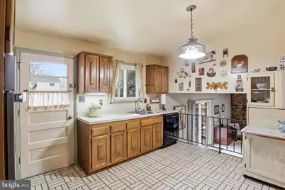 6911 Pine Valley Drive, Glenn Dale, MD 20769 - Photo 7