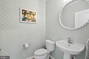 702 Sentry Square, Oxon Hill, MD 20745 - Photo 11