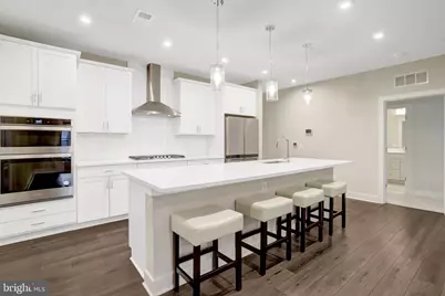 102 Saint Ives Place #108, Oxon Hill, MD 20745 - Photo 3