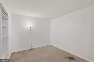 7957 Riggs Rd, Hyattsville, MD 20783 - Photo 9