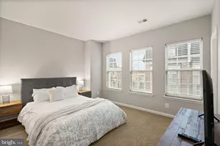 517 Overlook Park Dr, Oxon Hill, MD 20745 - Photo 25