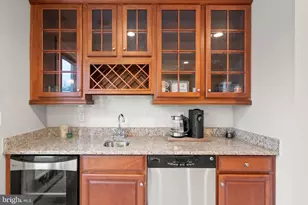 517 Overlook Park Dr, Oxon Hill, MD 20745 - Photo 37