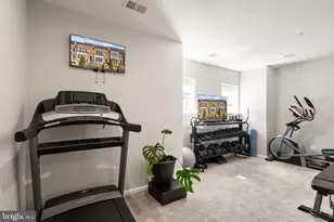 517 Overlook Park Dr, Oxon Hill, MD 20745 - Photo 39