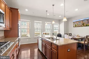 517 Overlook Park Dr, Oxon Hill, MD 20745 - Photo 13