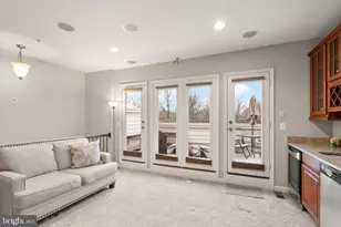 517 Overlook Park Dr, Oxon Hill, MD 20745 - Photo 33