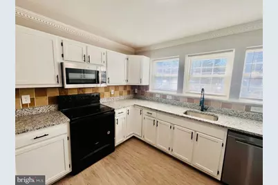 4202 Applegate Lane, Suitland, MD 20746 - Photo 5