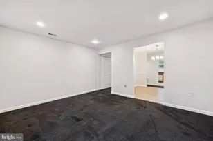 14910 Cherrywood Dr, Laurel, MD 20707 - Photo 9