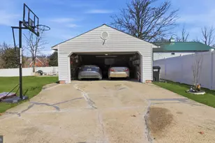 1211 Snowden Pl, Laurel, MD 20707 - Photo 3